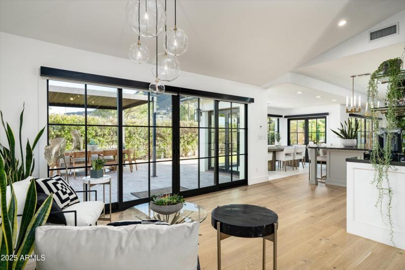 Indoor/outdoor living