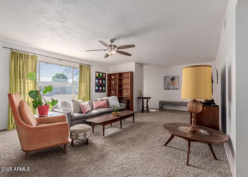 Modern Living/Formal Dining