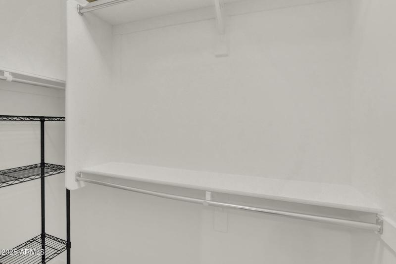 38-web-or-mls-2829 E Virginia St - 35