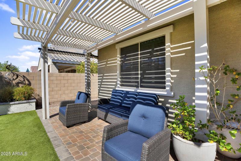 43-web-or-mls-2829 E Virginia St - 43