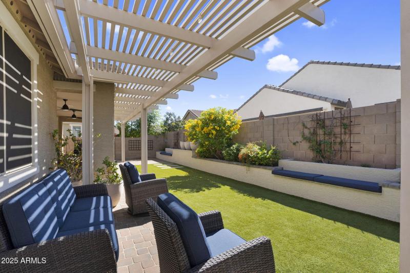 44-web-or-mls-2829 E Virginia St - 45