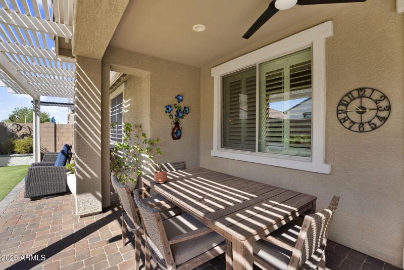 48-web-or-mls-2829 E Virginia St - 42