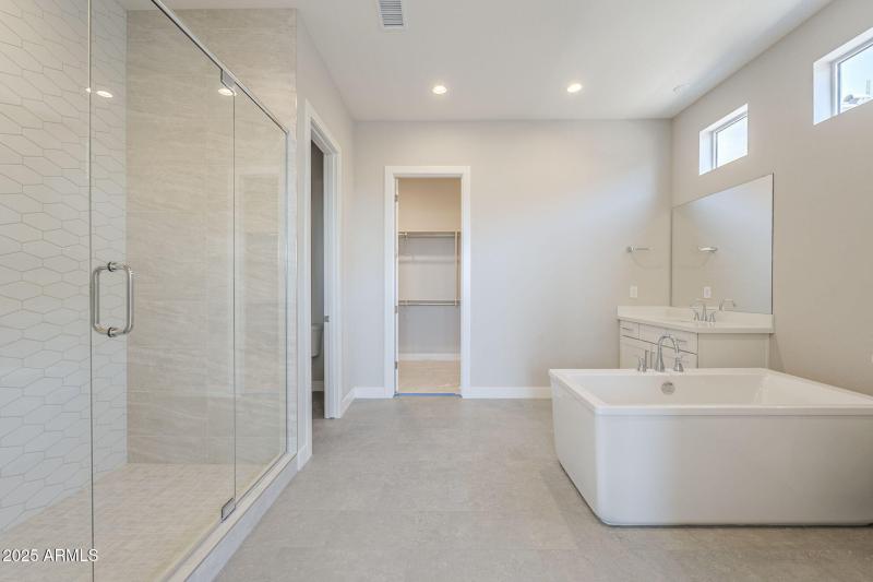 29-web-or-mls-Blakely-29