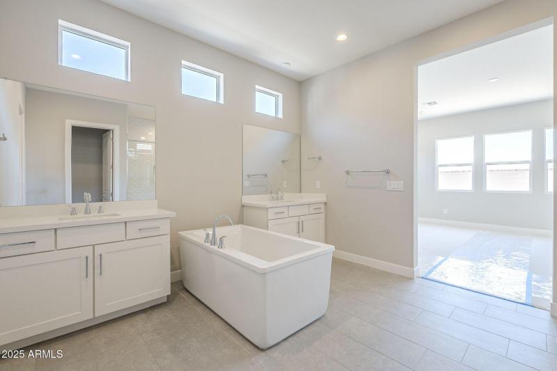 32-web-or-mls-Blakely-32