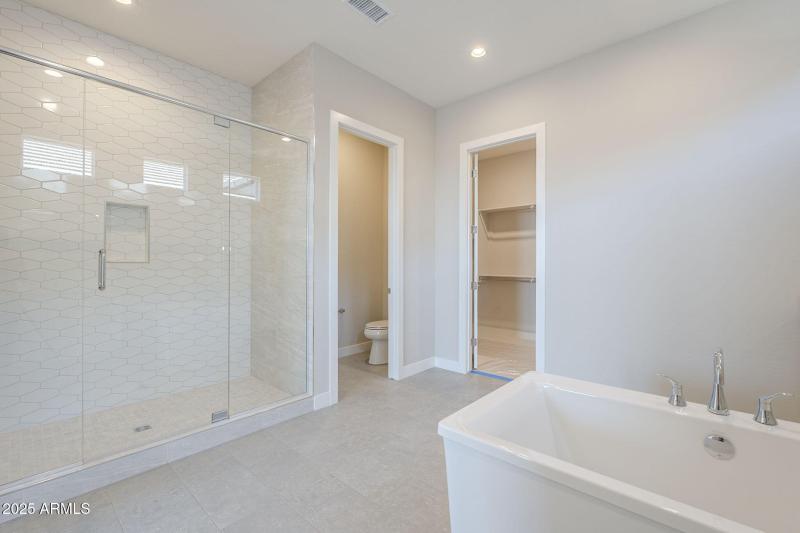 33-web-or-mls-Blakely-33