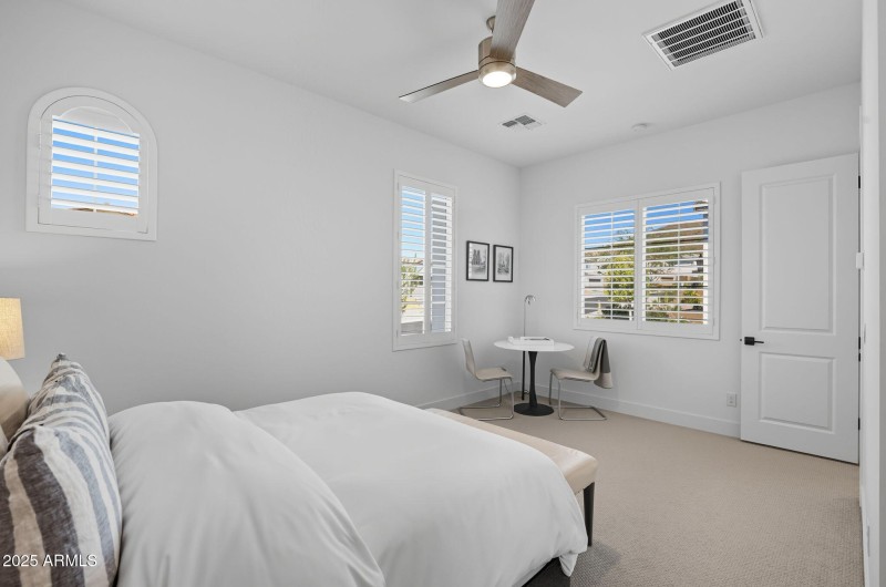 79-web-or-mls-1837 E Villa Linda Dr Phoe