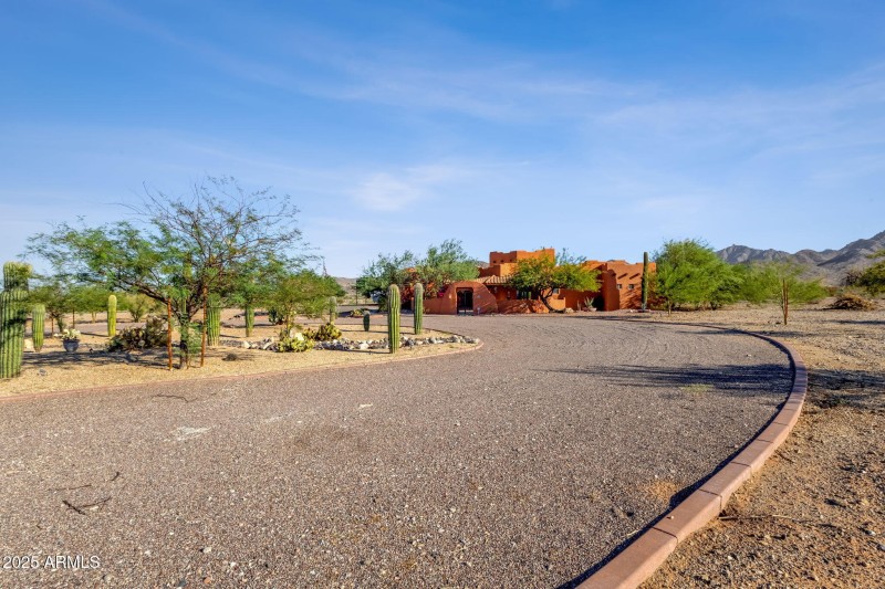 5-web-or-mls-8514-s-dysart-rd