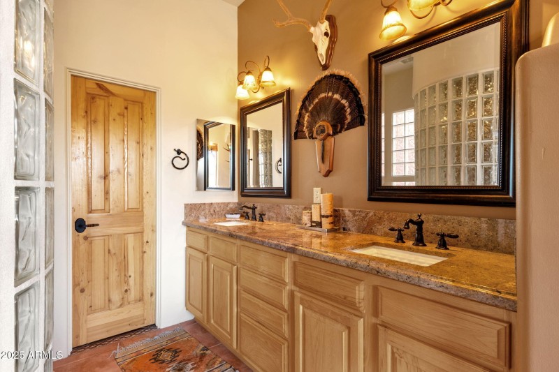 38-web-or-mls-8514-s-dysart-rd