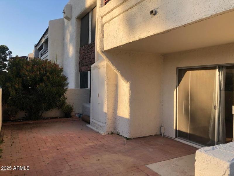 patio 2 - 7350 N. Via Paseo Del Sur