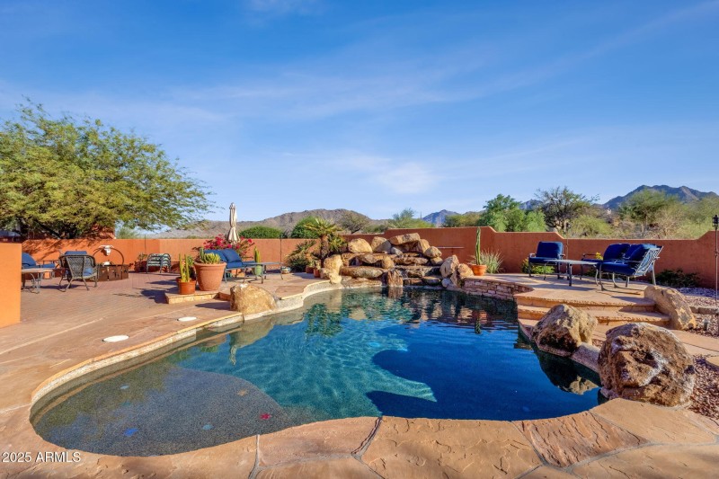 52-web-or-mls-8514-s-dysart-rd