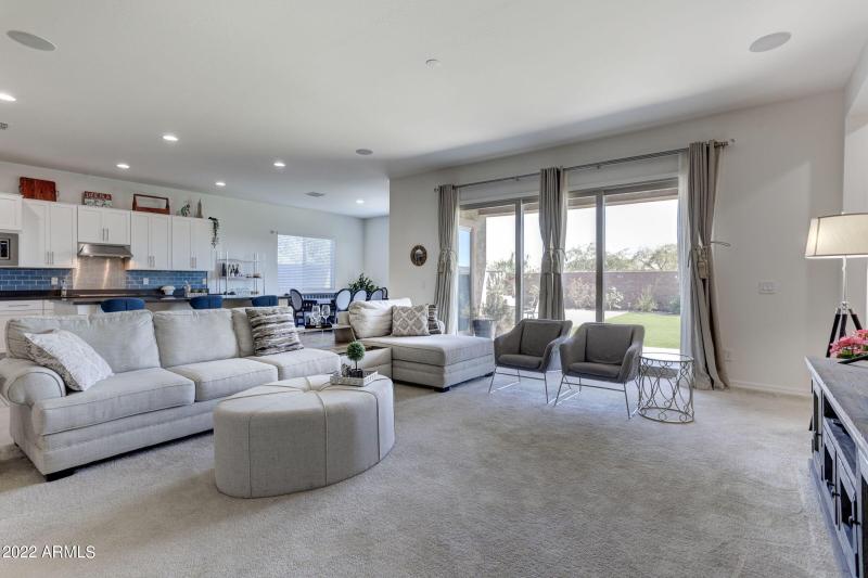 22533 N 93rd drive dining room and kitch