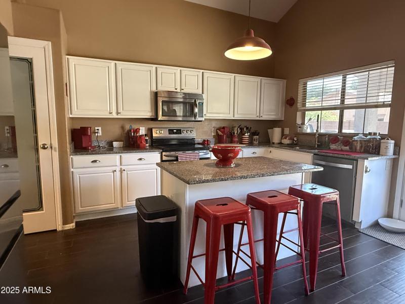 1F3F7BFE-7DC3-4685-B407-5EA17D303F59