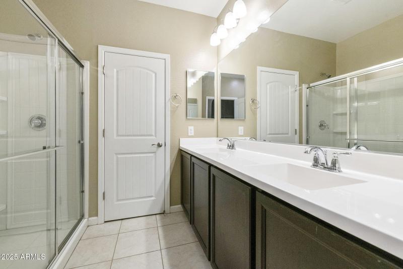 10-web-or-mls-DLB_6666