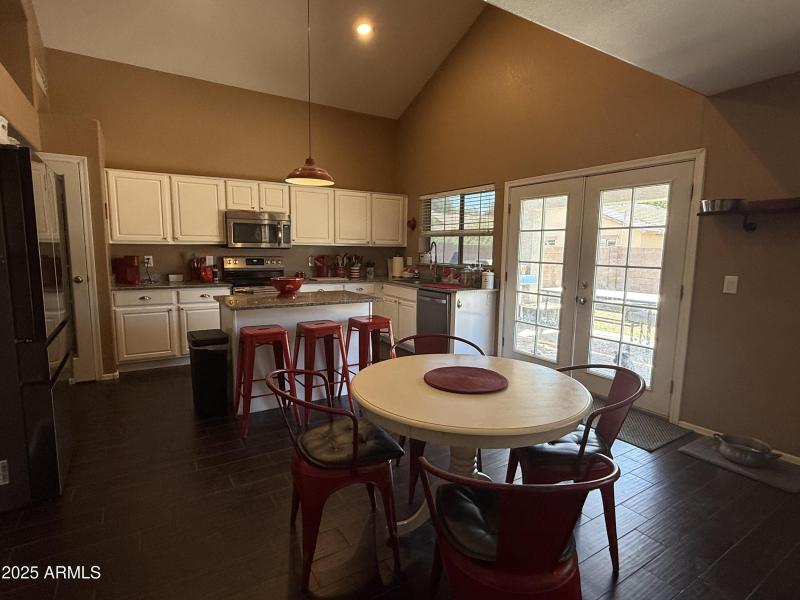 AD4BB49A-7D05-49EE-A92A-AA7AA34BCD5B