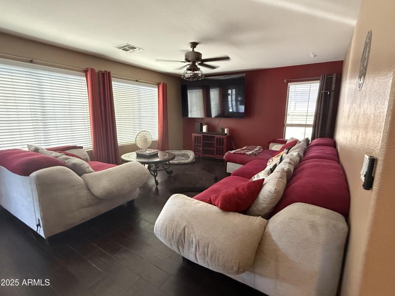 E4F77120-6979-4DA2-A9FB-8E601BF25DF8