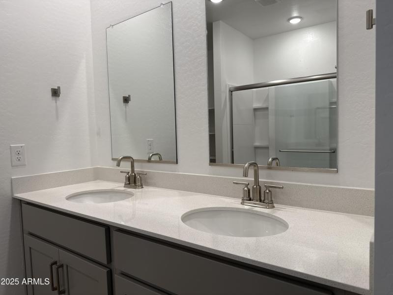Primary bath - double sinks (2)