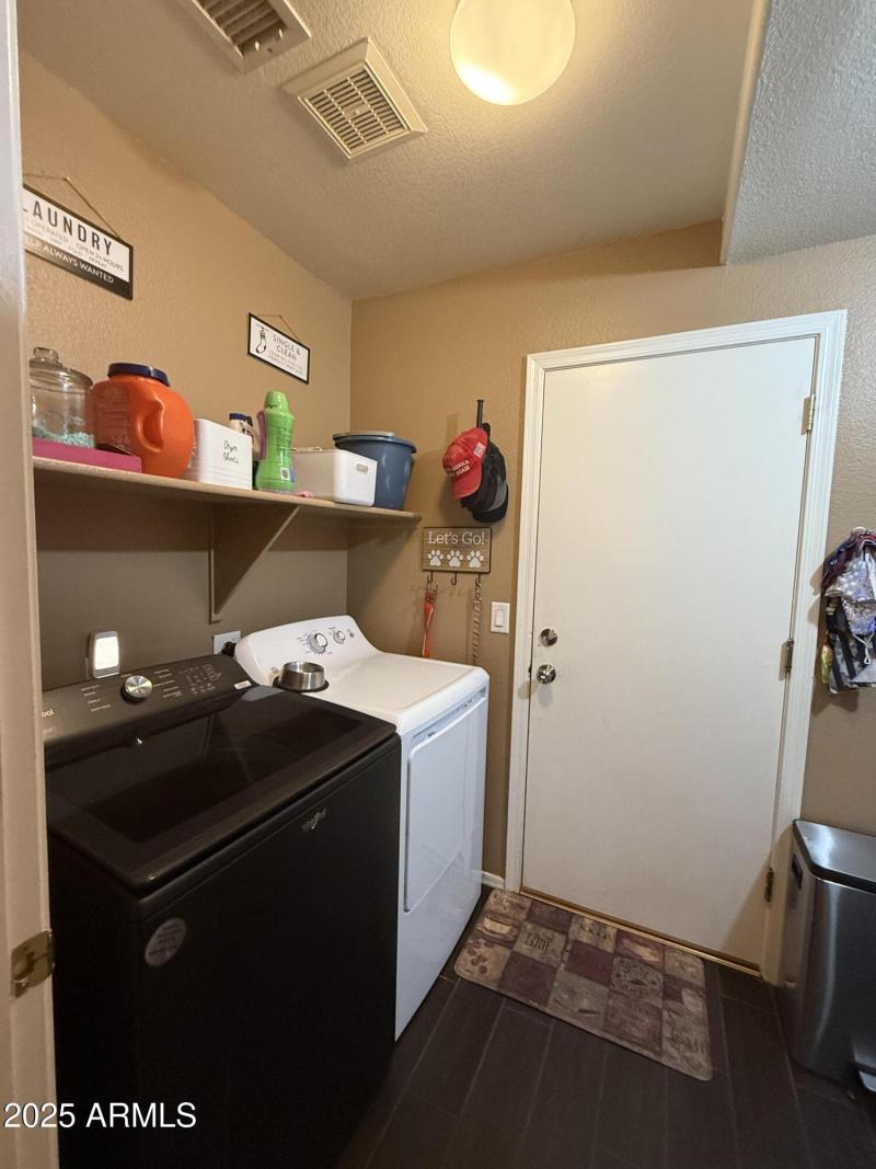 E465D7B3-6799-4DB1-AFEB-866A315C2518