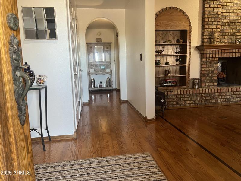 1st Ave Inside Entry