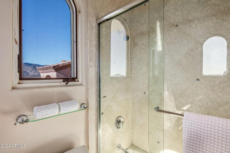 Guest Ensuite 1 Detail