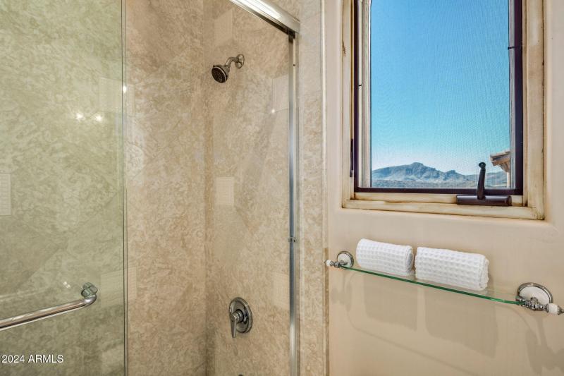 Guest Ensuite 3 Detail