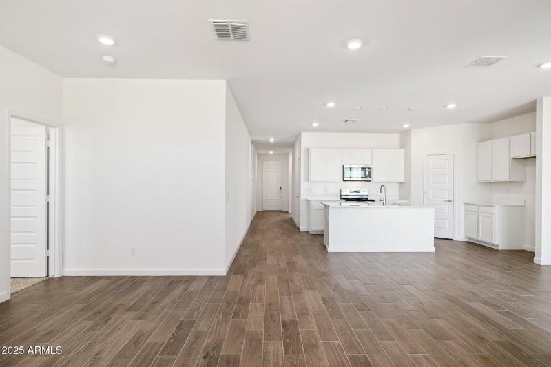 6-web-or-mls-26172-w-nancy-ln-lot-233