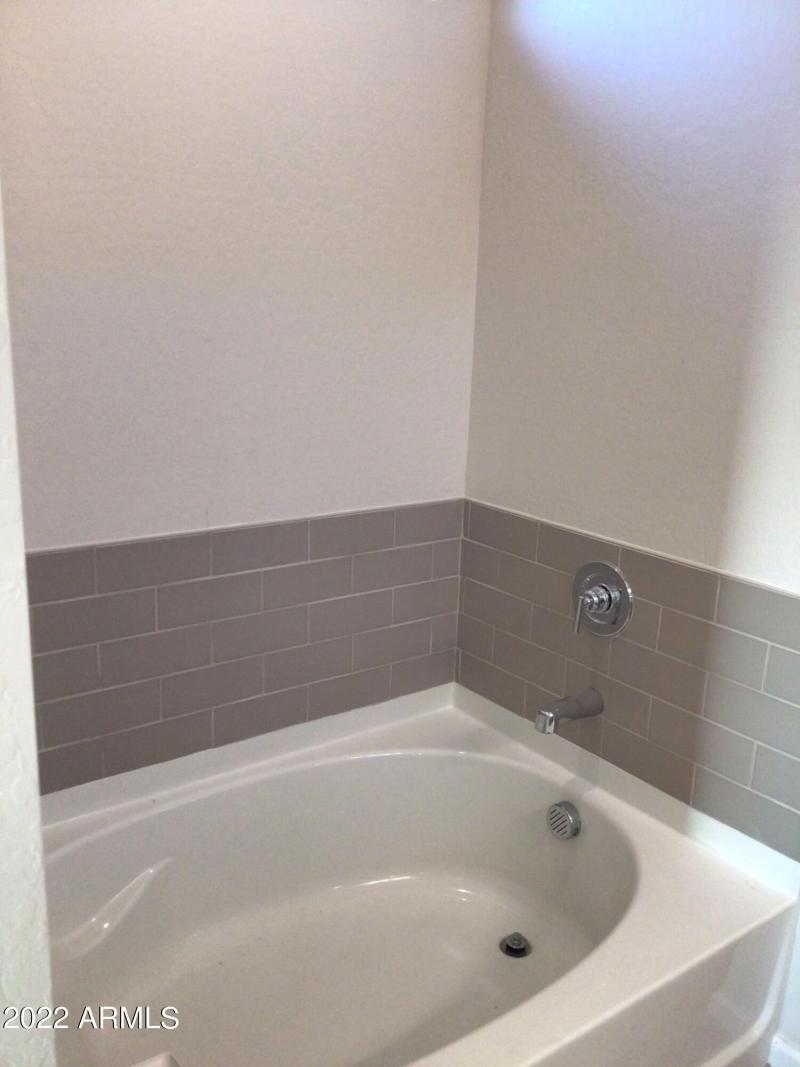 d4648ce0-86ff-46df-8141-7344f68f7a72