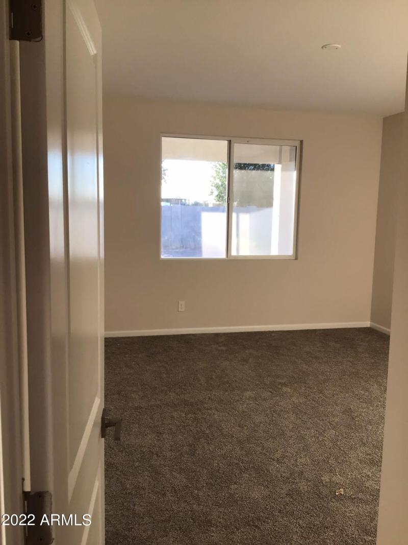 7005d054-8f5f-4b42-a186-ba592b121610