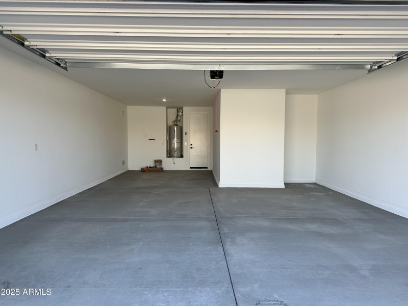 0032_ 3 Car Tandem Garage