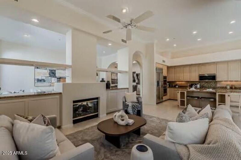 Family room to Kitchen