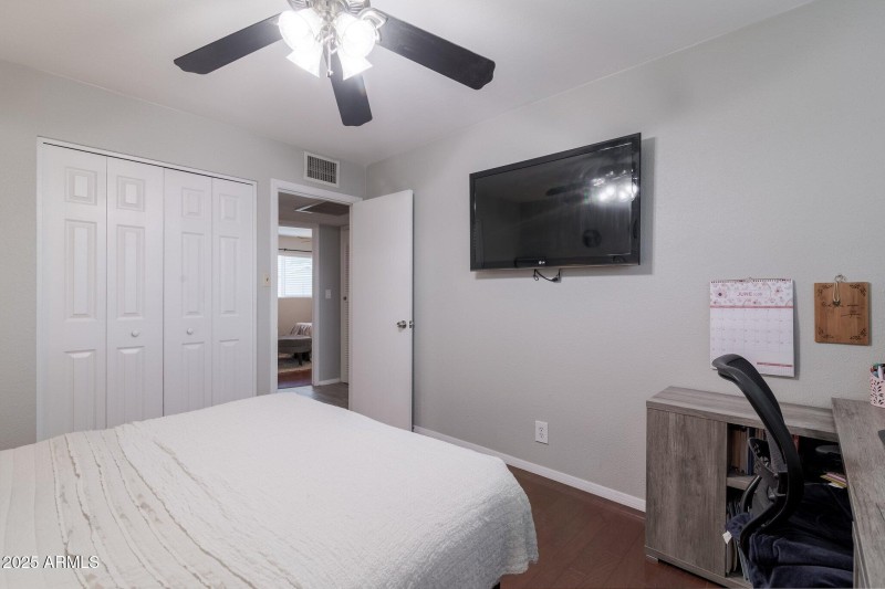 Moreland (18).jpg-SMALL