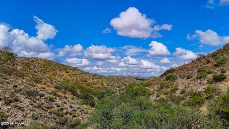 20251008061117123665000000-o