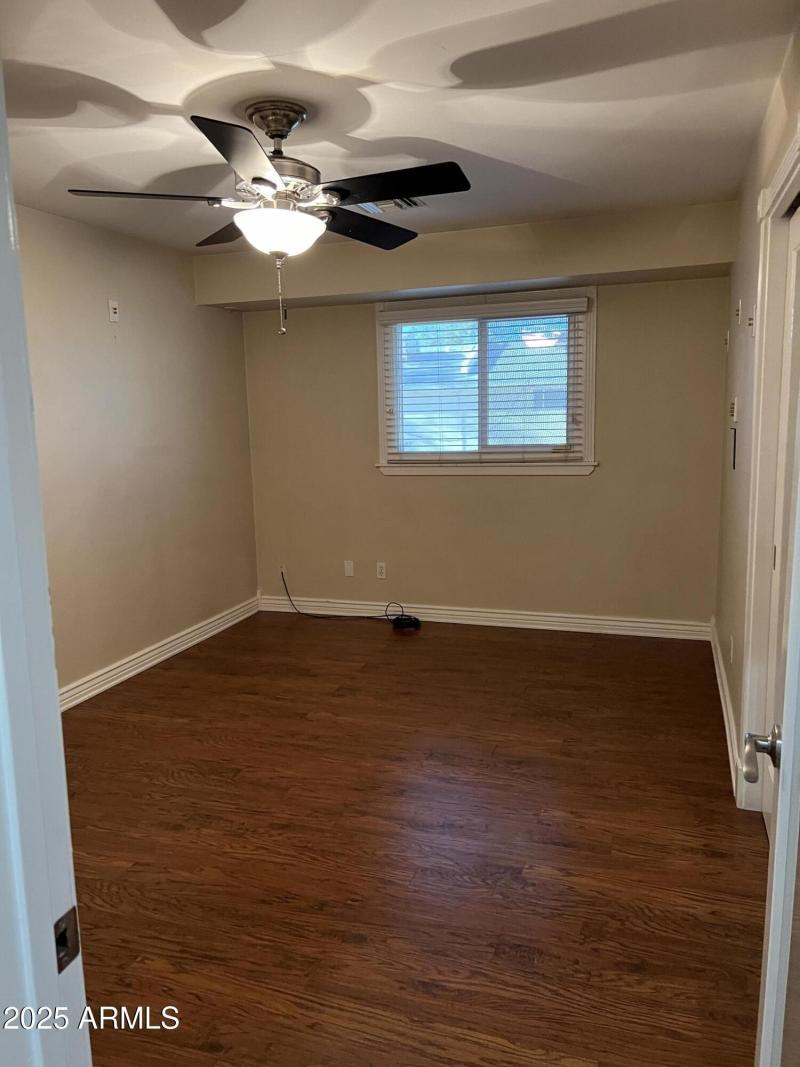 20251002_231050470_iOS