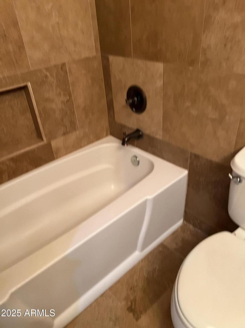 20251002_231506068_iOS