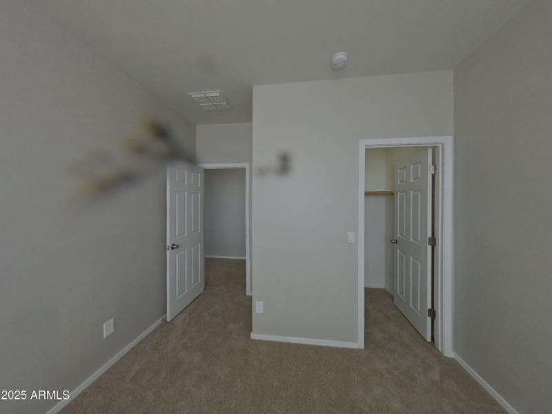 11_pc_cxD70LrK9A_3jsRQKm5Wp_layout_0