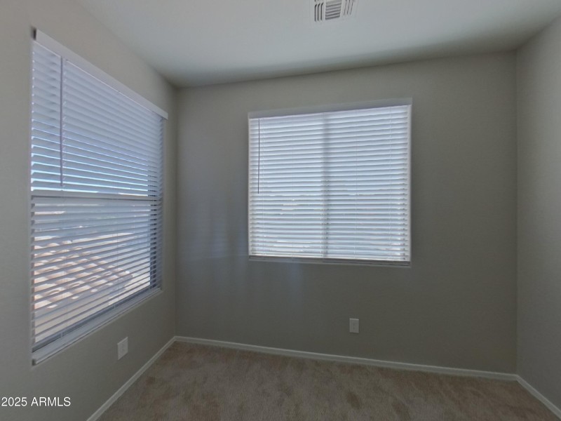 12_pc_cxD70LrK9A_3jsRQKm5Wp_layout_1