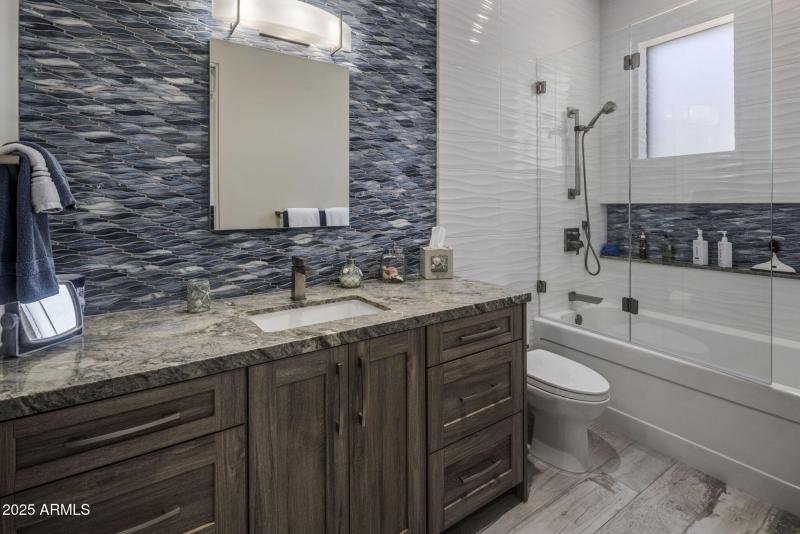 9180 E HAPPY HOLLOW DR