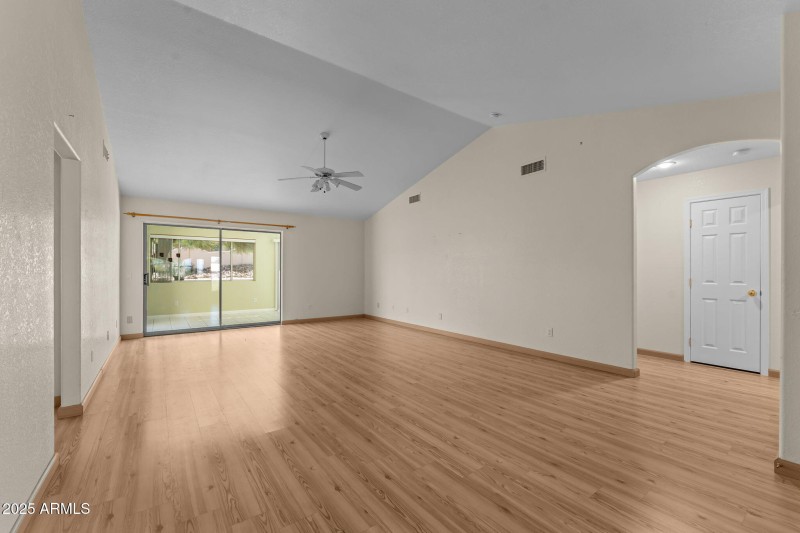 4-web-or-mls-DSC07647