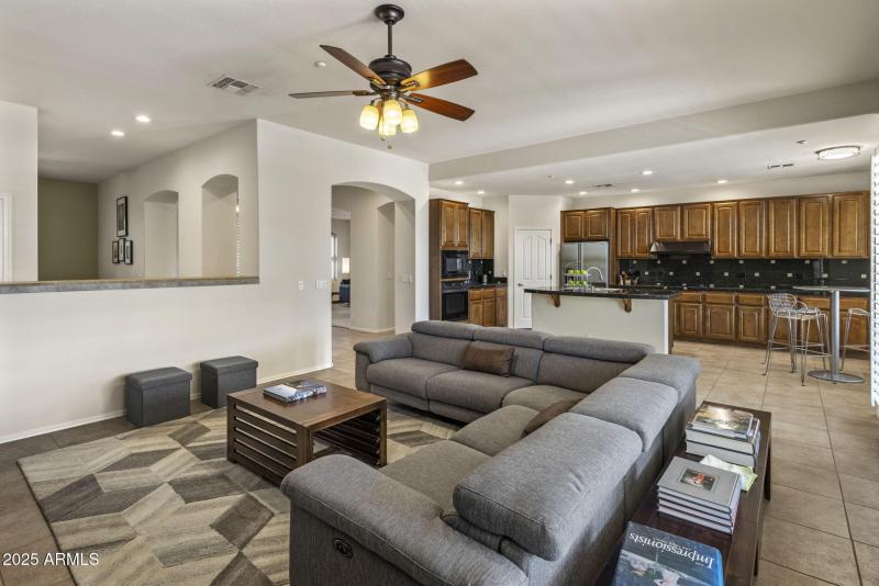 20-web-or-mls-D46A2844