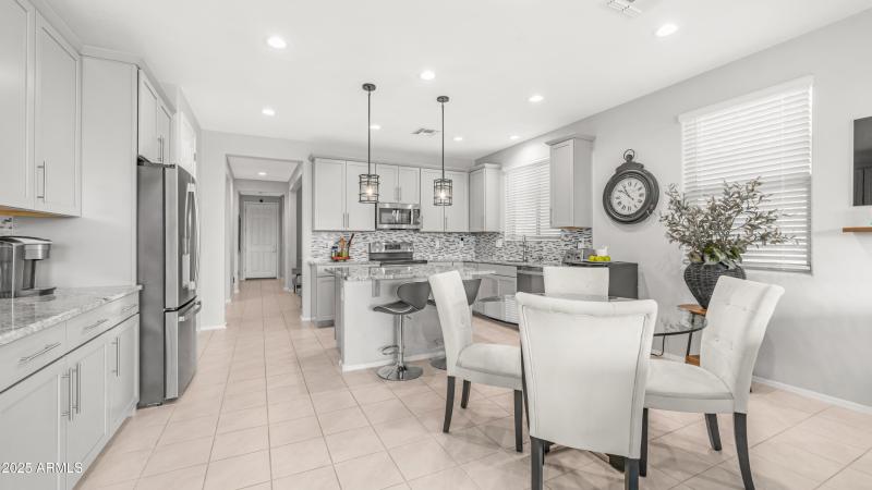 40410 W Haley Dr (10)