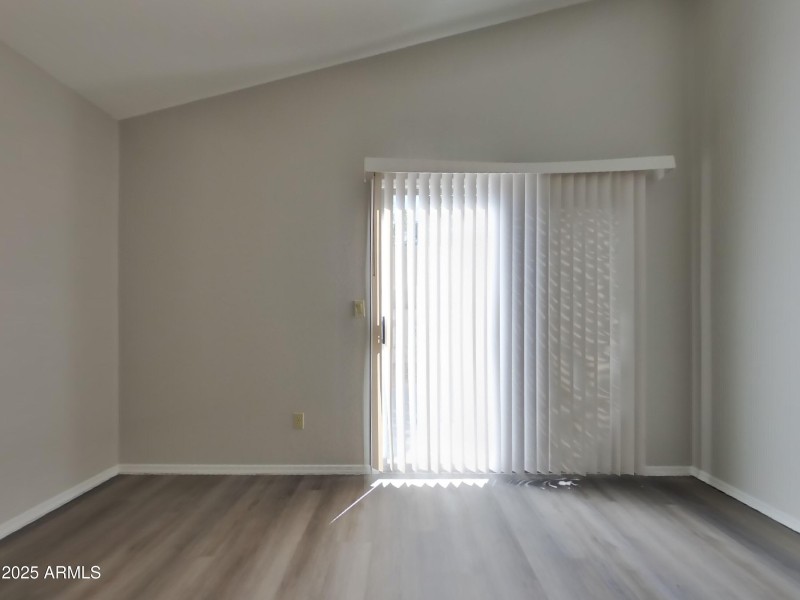 5_pc_Yw2Vl1Bzhi_jEcSxwd2kj_layout_1