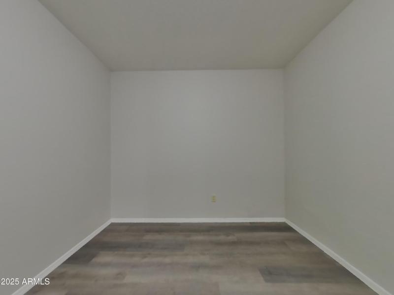 6_pc_BkvALfgTZb_ijzspFh3BE_layout_1