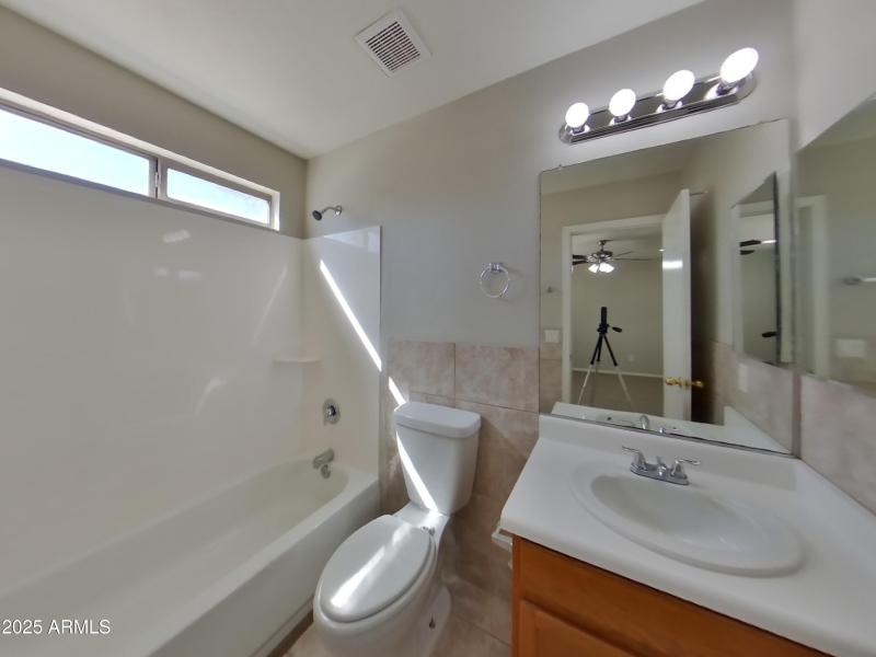 8_pc_V6mIhPrnoM_FzSFpejY3w_layout_1