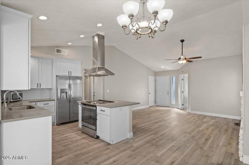 10-Dining and Kitchen