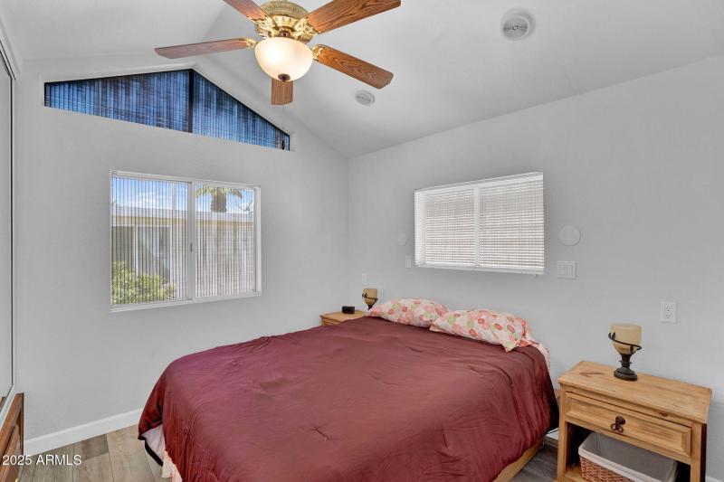 14-web-or-mls-111 S Greenfield Rd 420-14