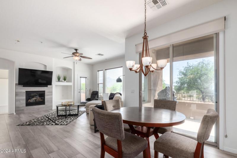 0011-11 - Grayhawk #2000