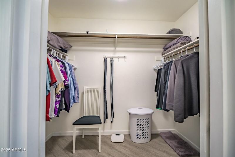 Walk-in Closet