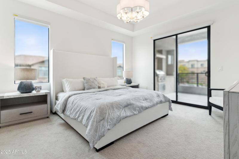 LUXE-Floorplans-BlurWindow-12