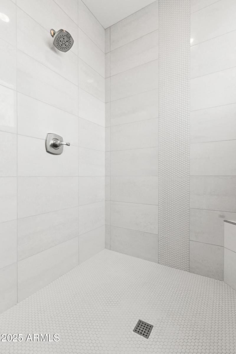 LUXE-Floorplans-01858