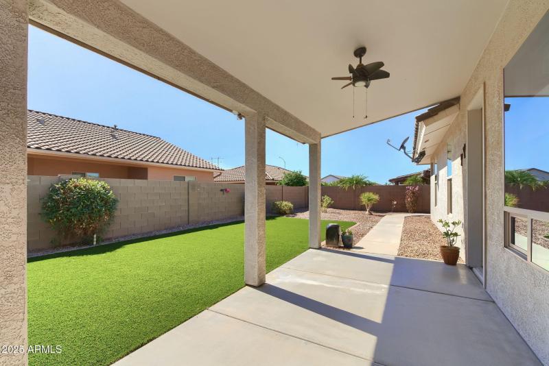 019__11209 E Ocaso Ave