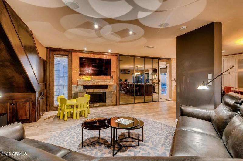 6521 E Beverly Ln Scottsdale-large-003-4